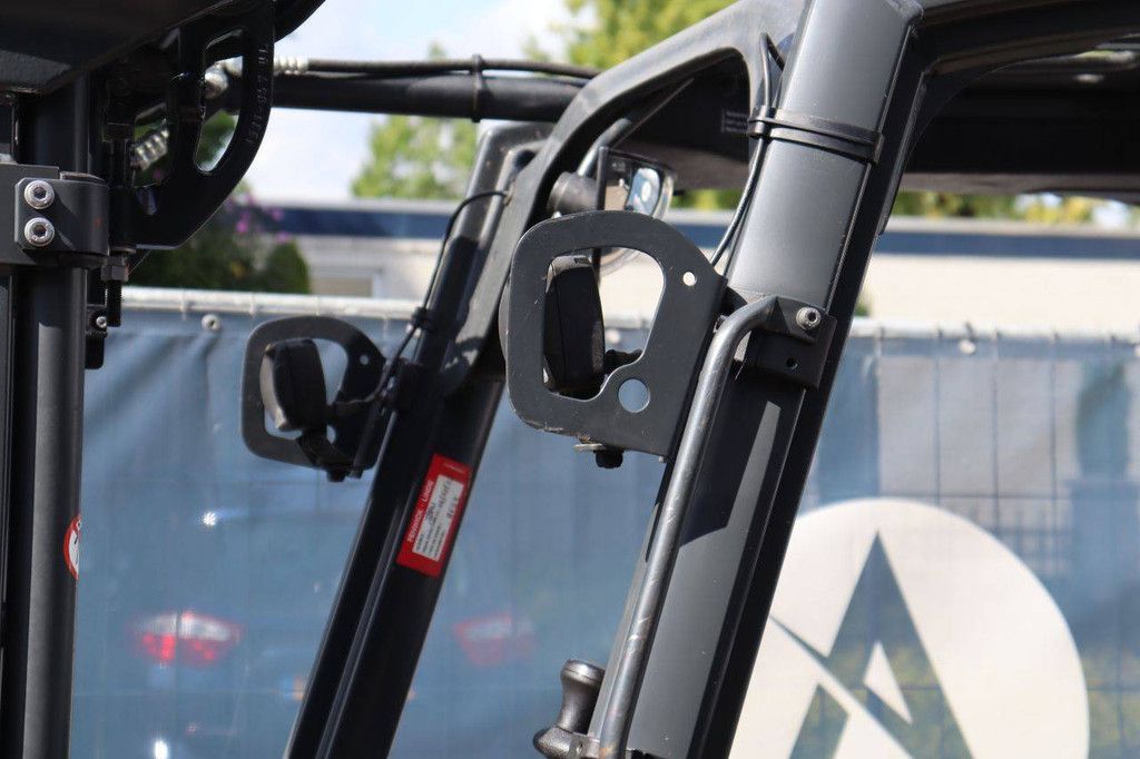 Forklift Fenwick-Linde E16H-02 Electric 1600kg 4.6m 2022