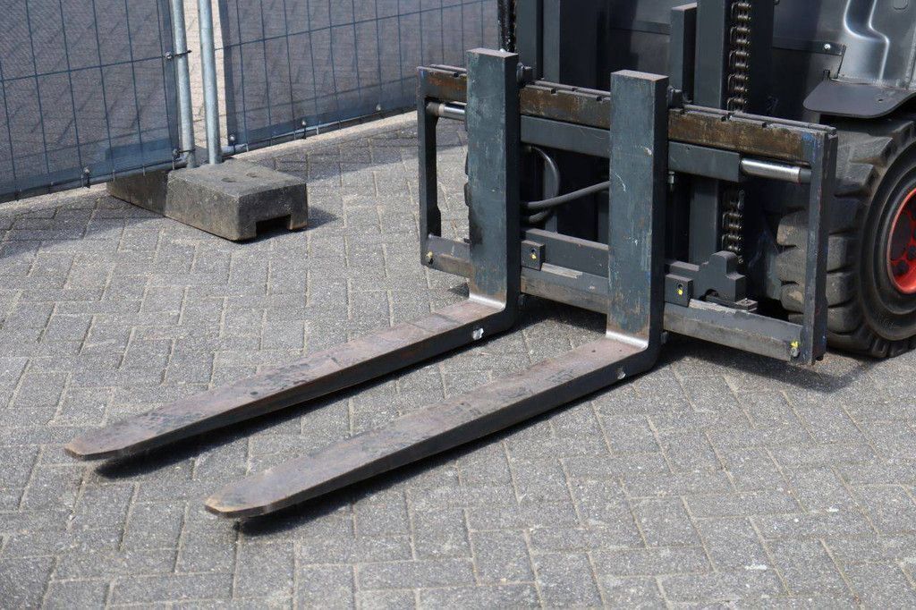Forklift Fenwick-Linde E30-01 Electric 3000kg 4.2m 2012