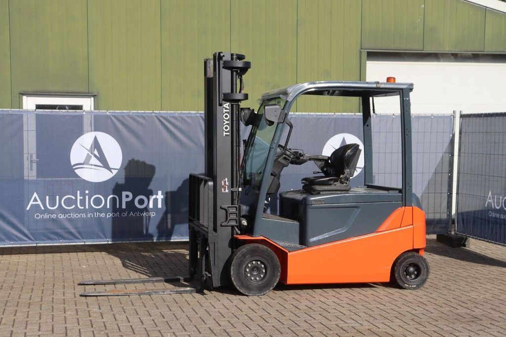 Toyota 8FBMT25 Electric Forklift 2360kg 5.5m 2017