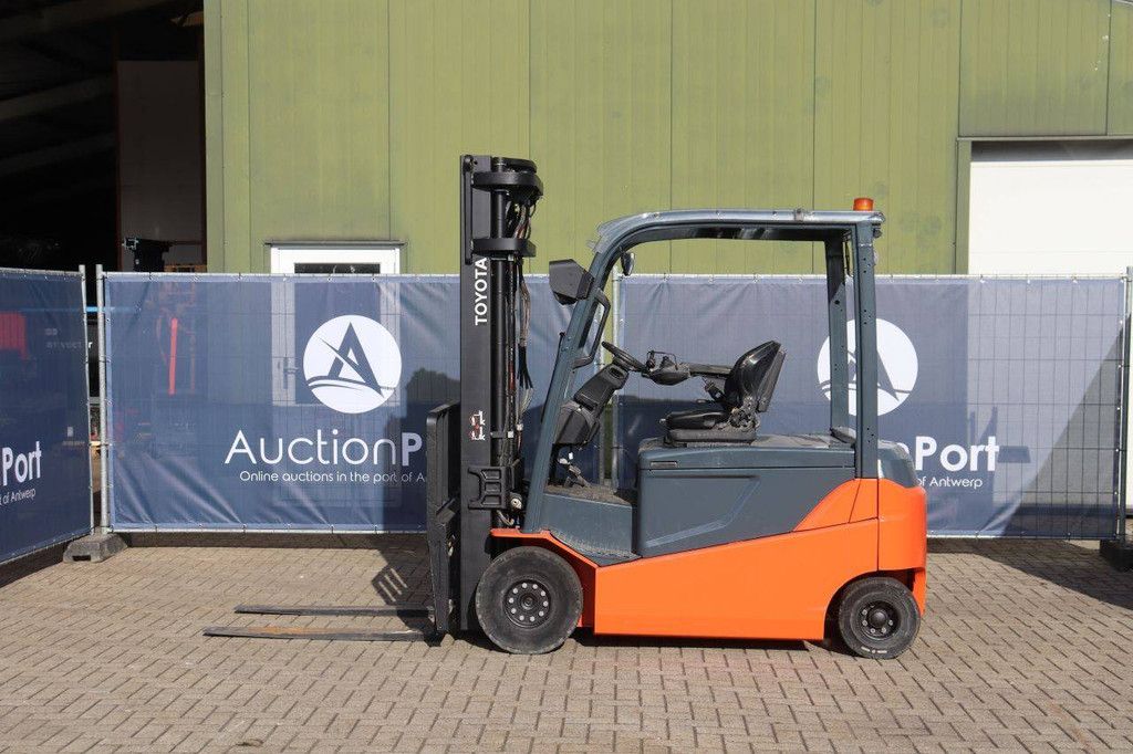 Toyota 8FBMT25 Electric Forklift 2360kg 5.5m 2017