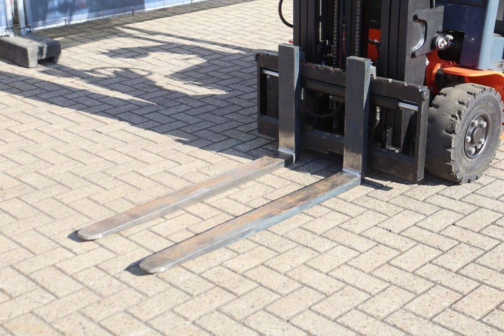Toyota 8FBEK16T Electric Forklift 1600kg 5.5m 2019
