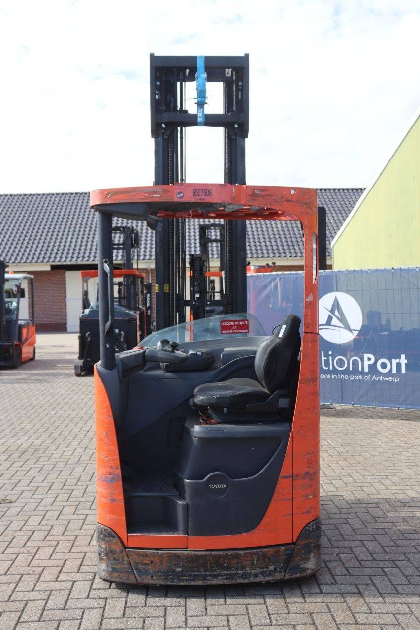 Toyota RRE140H Electric Reach Truck 1400kg 2017