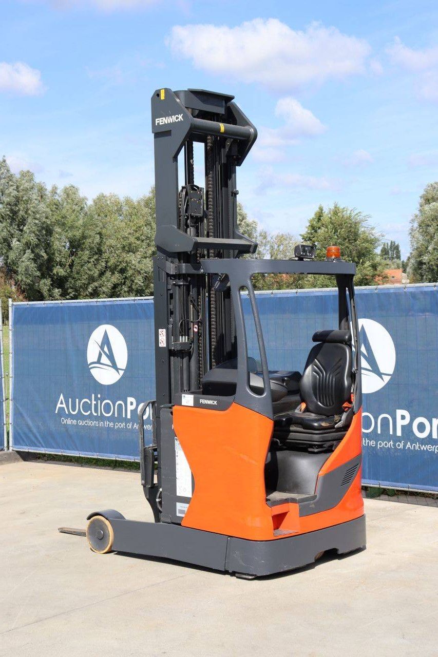 Fenwick-Linde R14-01 Elektro-Schubmaststapler 1400 kg 8,1 m 2020