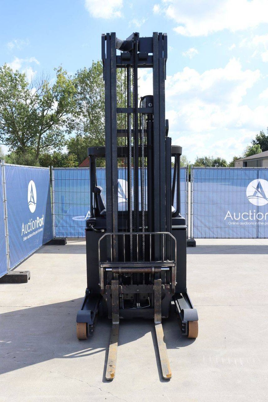 Fenwick-Linde R14-01 Elektro-Schubmaststapler 1400 kg 8,1 m 2020
