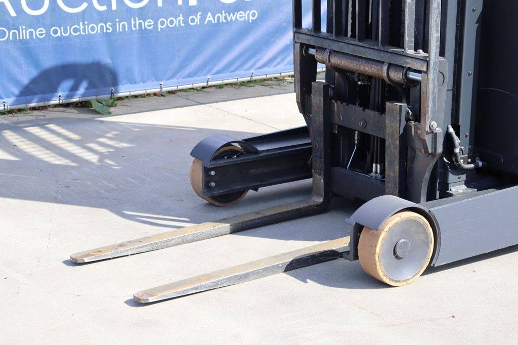 Fenwick-Linde R14-01 Elektro-Schubmaststapler 1400 kg 8,1 m 2020