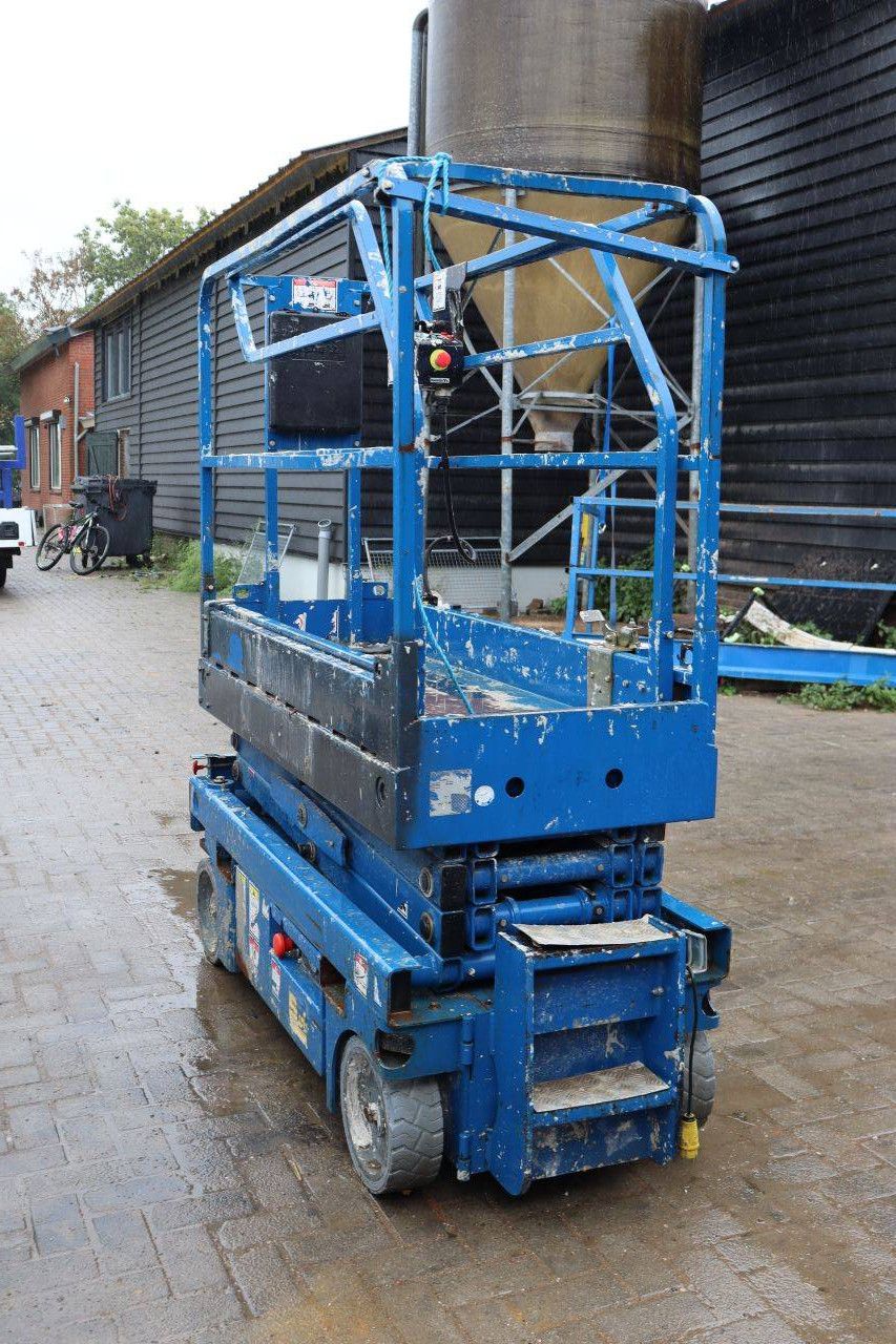 Scherenarbeitsbühne Haulotte Optimum 8 Elektro 230 kg 7,8 m 2008