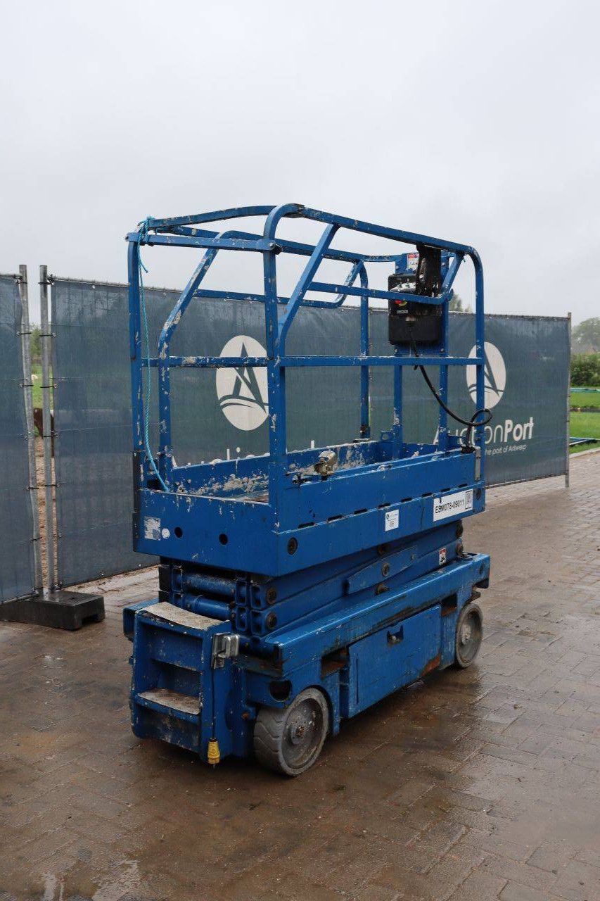 Scherenarbeitsbühne Haulotte Optimum 8 Elektro 230 kg 7,8 m 2008