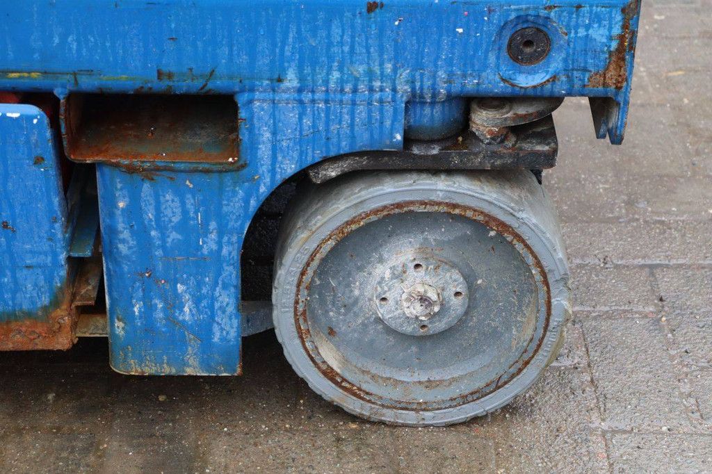 Scherenarbeitsbühne Haulotte Optimum 8 Elektro 230 kg 7,8 m 2008