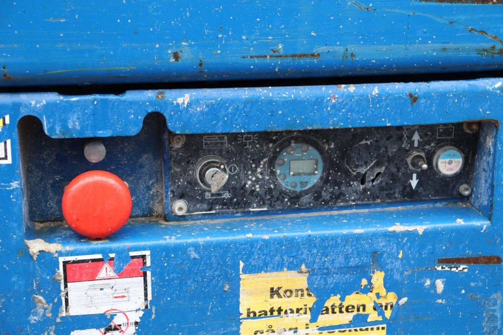 Scherenarbeitsbühne Haulotte Optimum 8 Elektro 230 kg 7,8 m 2008