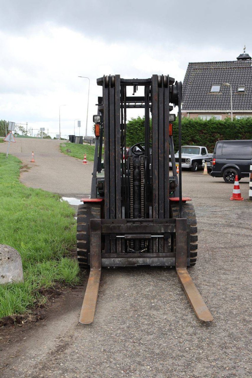 Heftruck Caterpillar DP40 Diesel 4000kg 5.0m 1996