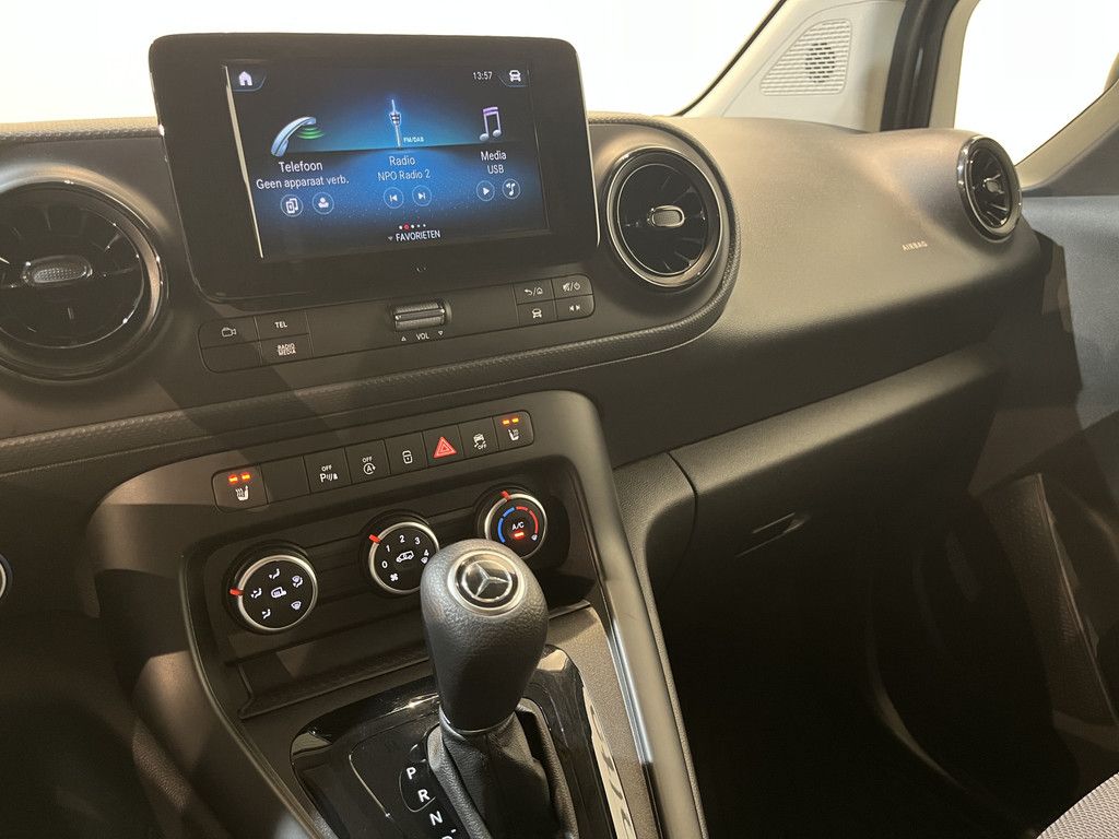 Mercedes-Benz Citan 113 L2 Pro Automaat Benzine / Euro 6 / Airco / CarPlay / Cruise Control / Camera / Trekhaak / LMV / 14.000 KM !!