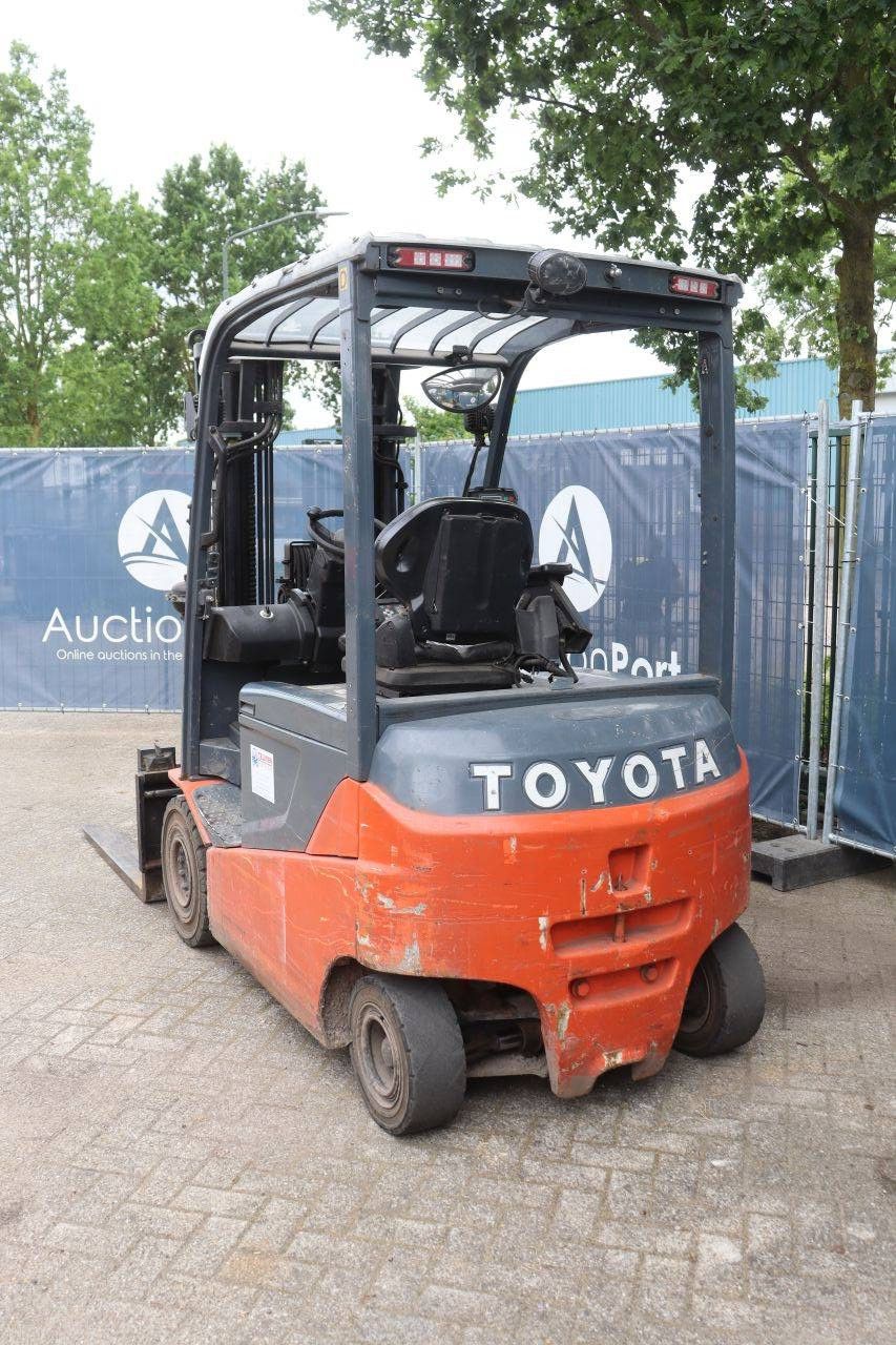 Toyota 8FBMKT25 Electric Forklift 2500kg 4.7m 2016