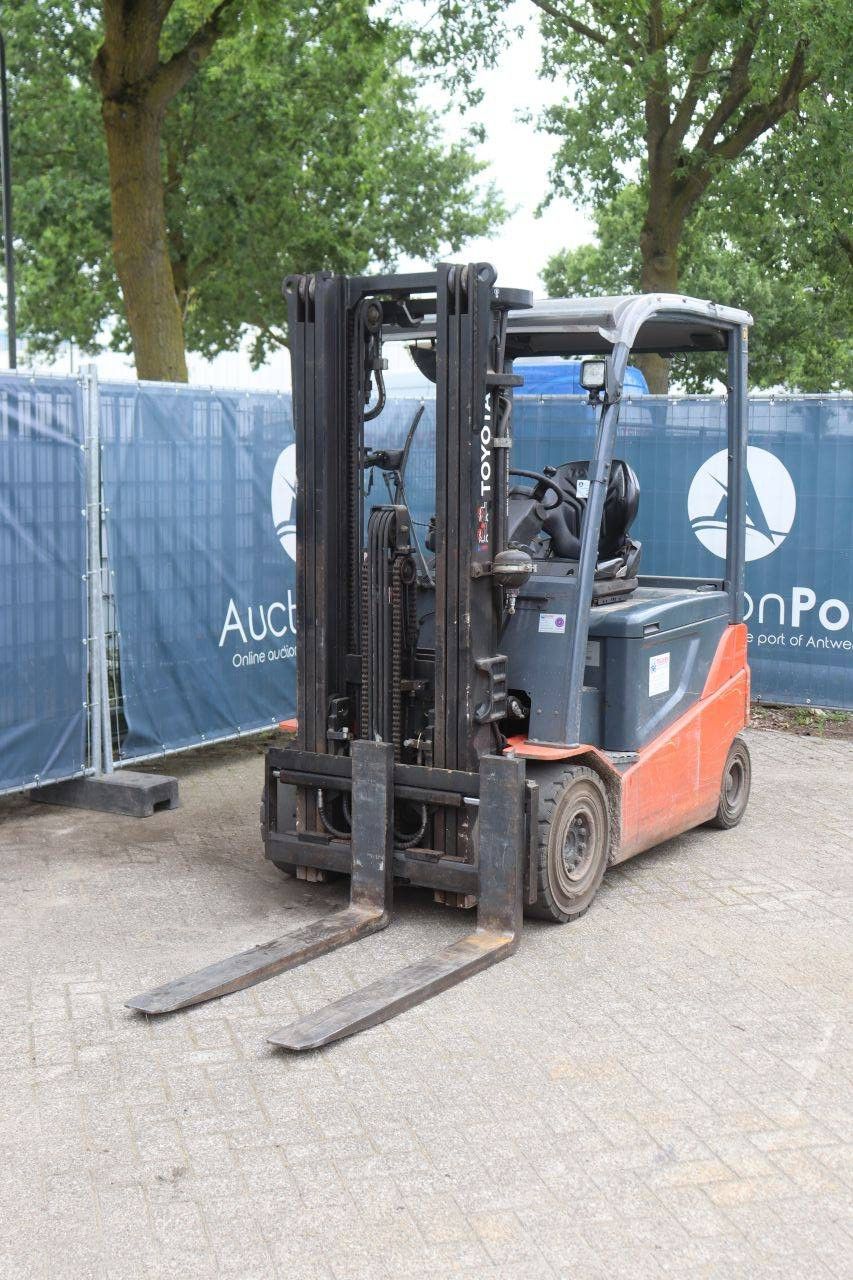 Toyota 8FBMKT25 Electric Forklift 2500kg 4.7m 2016