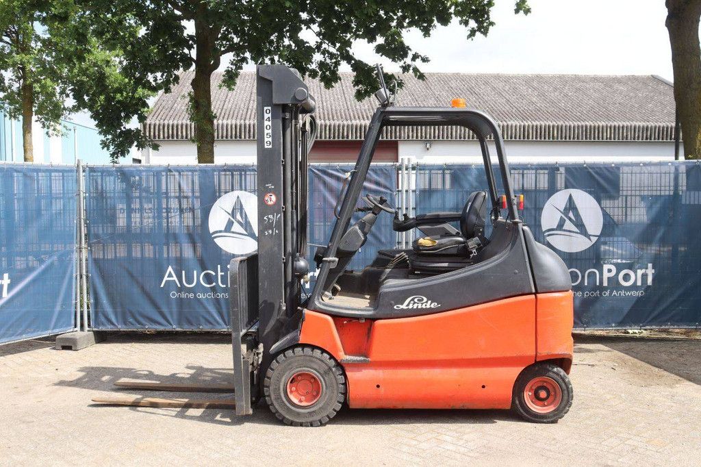 Linde E25/600-02 Electric Forklift 2500kg 2000