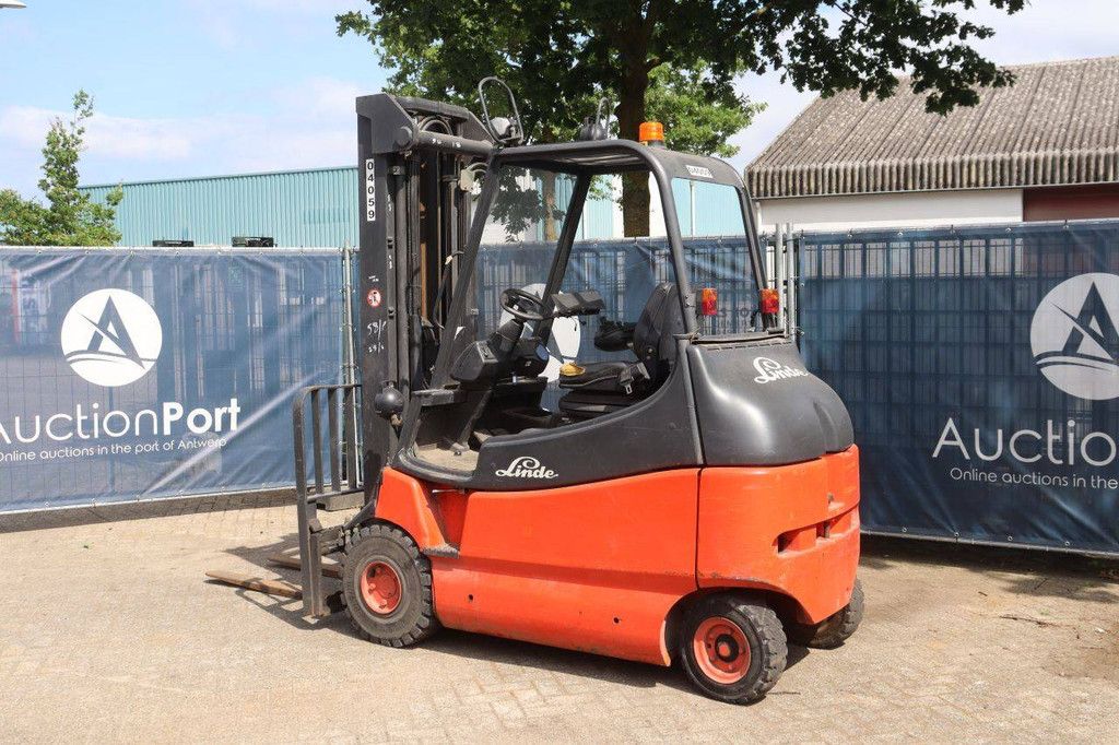 Linde E25/600-02 Electric Forklift 2500kg 2000