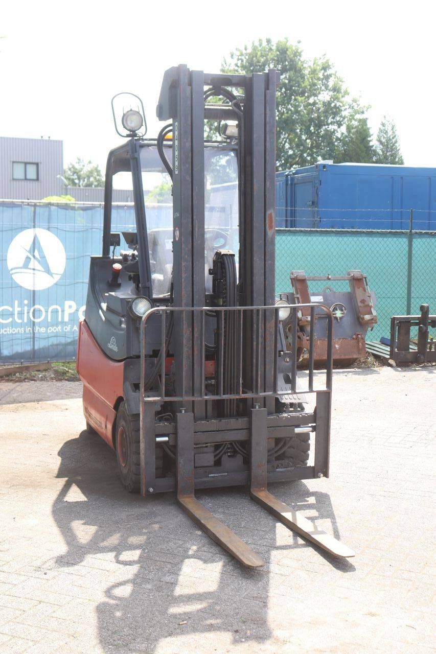Linde E25/600-02 Electric Forklift 2500kg 2000