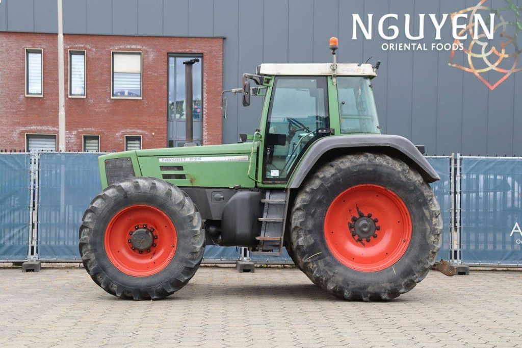 Tractor Fendt Favorit 824 Diesel 169kW