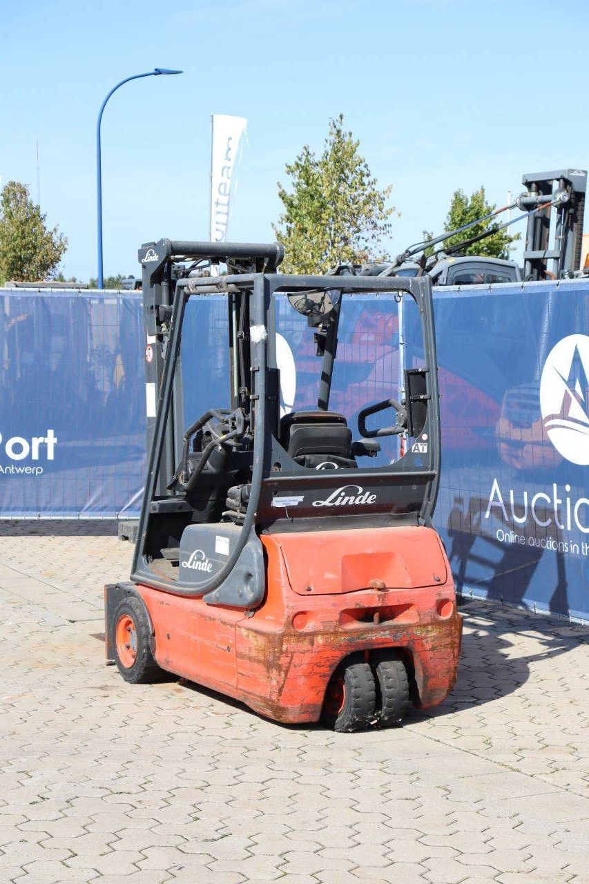 Linde E16C-02 Electric Forklift 1600kg 4.7m 2006 (Margin)
