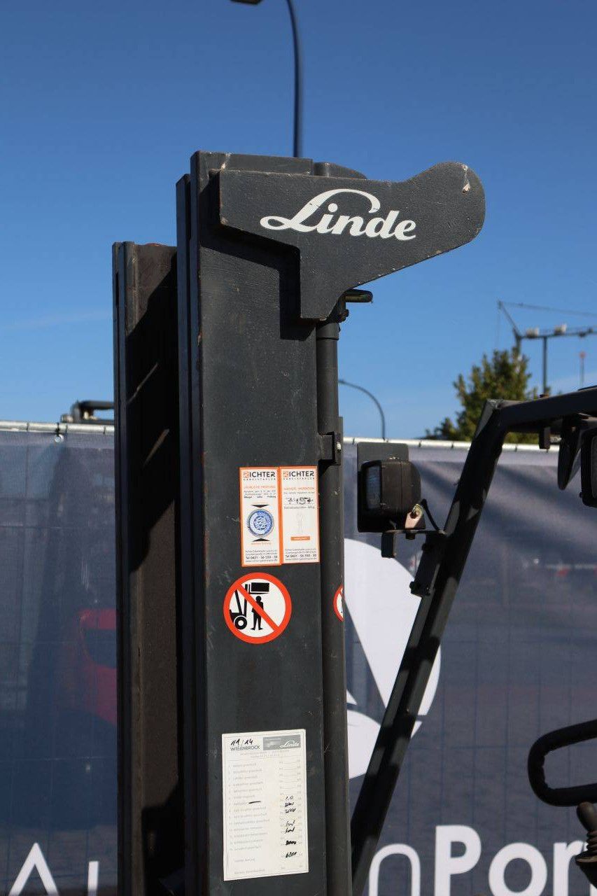 Linde E16C-02 Electric Forklift 1600kg 4.7m 2006 (Margin)