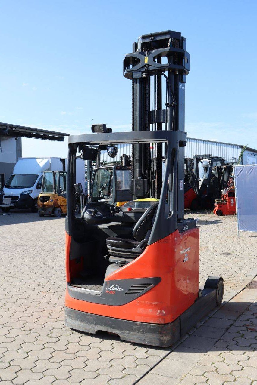 Linde R20-01 Electric Reach Truck 2000kg 4.5m 2018