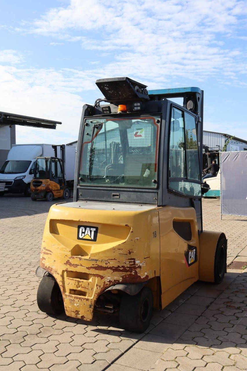 Caterpillar EP40-2 Elektrogabelstapler 4000 kg 3,3 m 2015