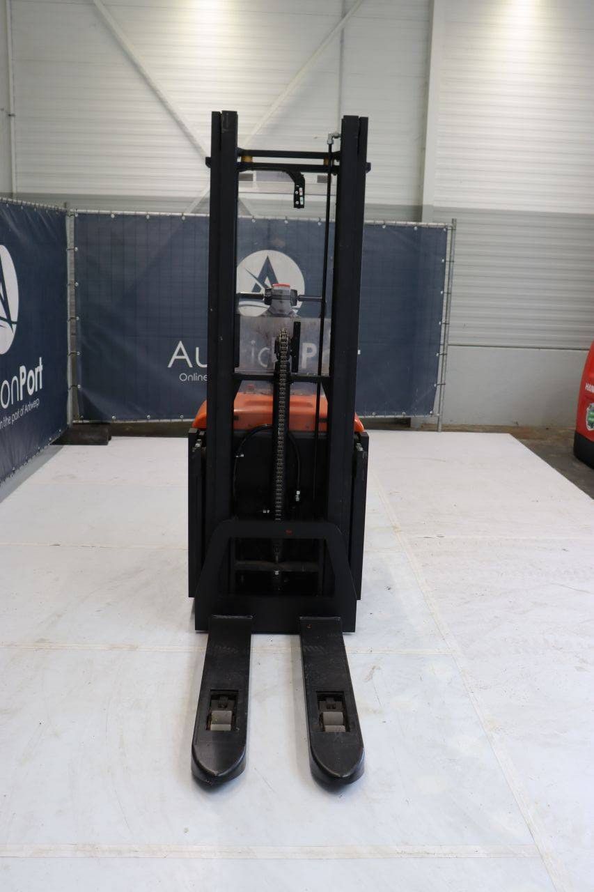 Stacker BT SPE125L Electric 1250kg 3.3m 2015