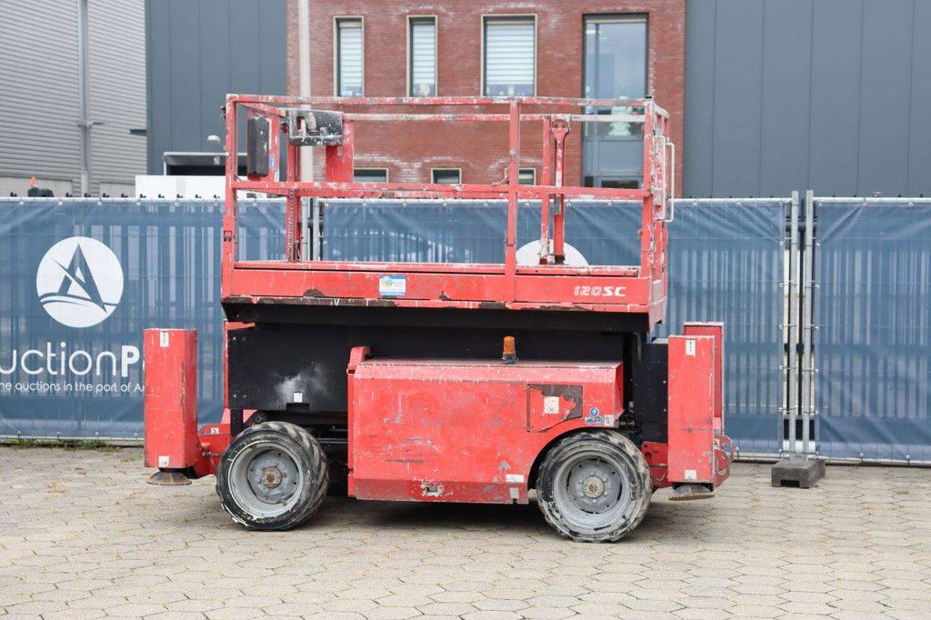 Manitou 120SC Diesel-Scherenarbeitsbühne 11,96 m 2010