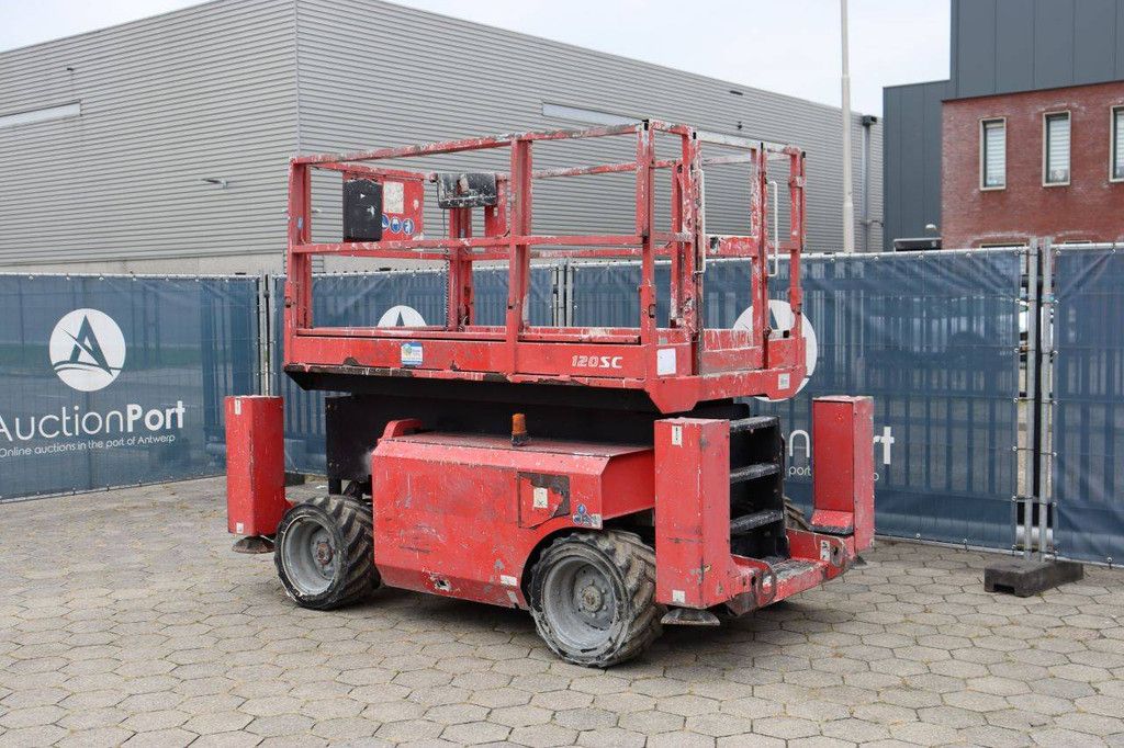Manitou 120SC Diesel-Scherenarbeitsbühne 11,96 m 2010