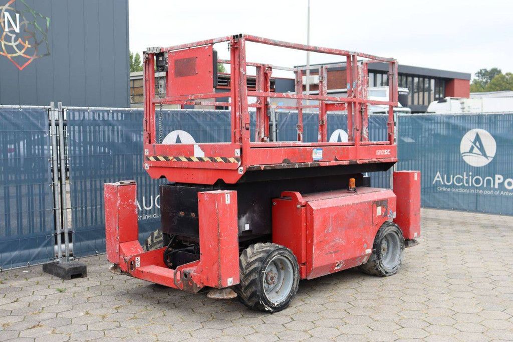 Manitou 120SC Diesel-Scherenarbeitsbühne 11,96 m 2010