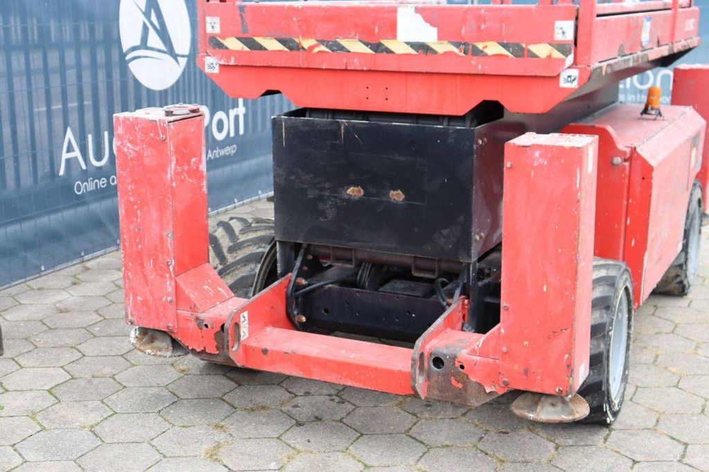Manitou 120SC Diesel-Scherenarbeitsbühne 11,96 m 2010