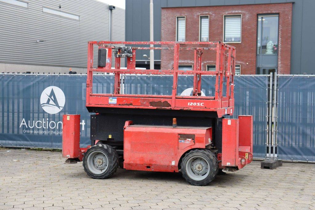 Scherenarbeitsbühne Manitou 120SC Diesel 11,96 m 2011