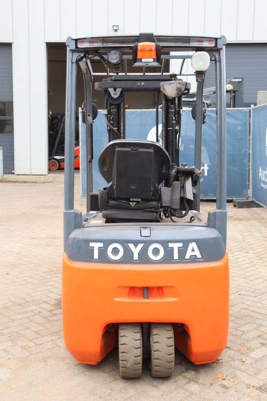 Toyota 8FBE20T Electric Forklift 2000kg 4.3m 2018