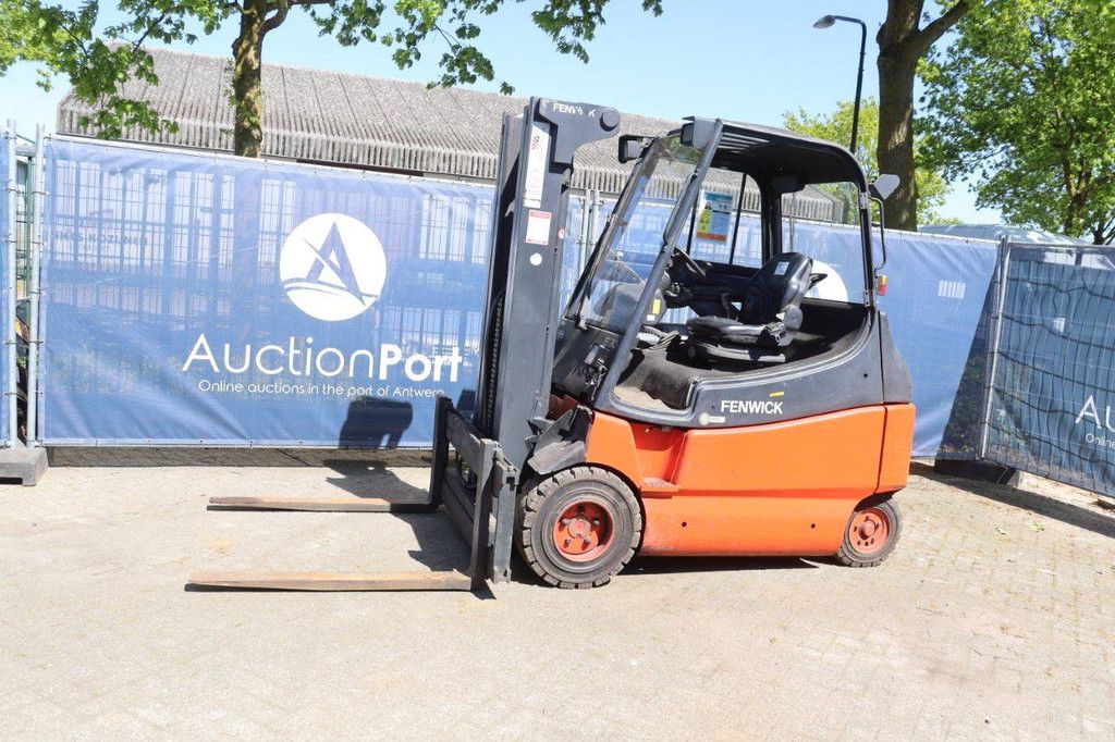 Linde E30-600 Electric Forklift 3000kg 7.0m 2008