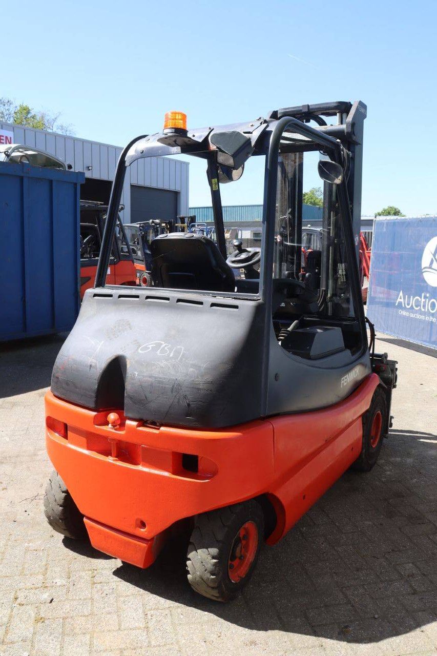 Heftruck Linde E25-02 Elektrisch 2500kg 5.3m 2011