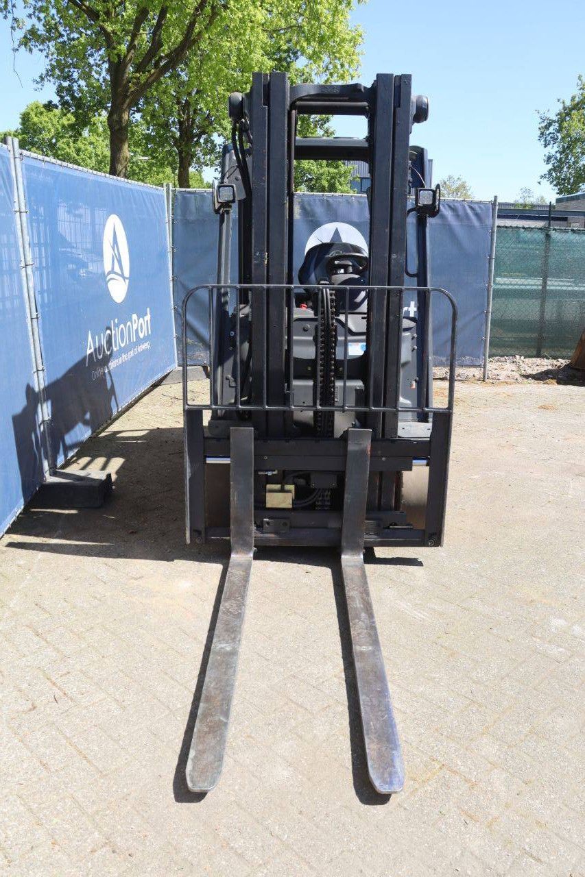 Forklift Linde E30L-01 Electric 3000kg 6m 2016