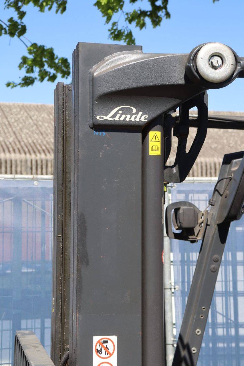 Forklift Linde E30L-01 Electric 3000kg 6m 2016