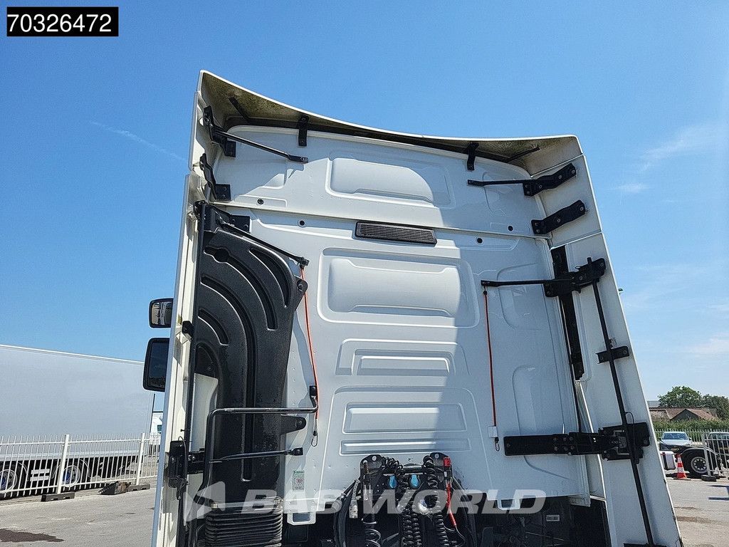 Renault T T 480 4X2 HIGH Mega 2x Tanks ACC