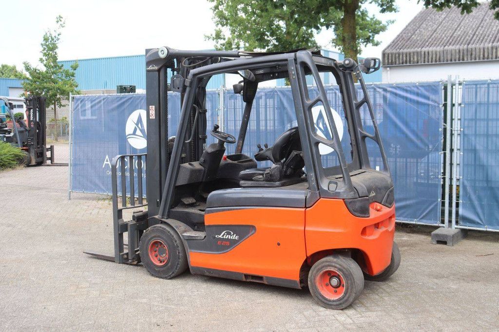 Linde E25L-01 Electric Forklift 2500kg 2016