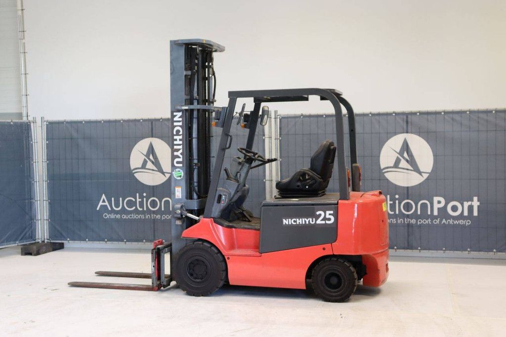 Nichiyu FB25PN-75-600MSF Elektrogabelstapler 1350 kg 6,0 m