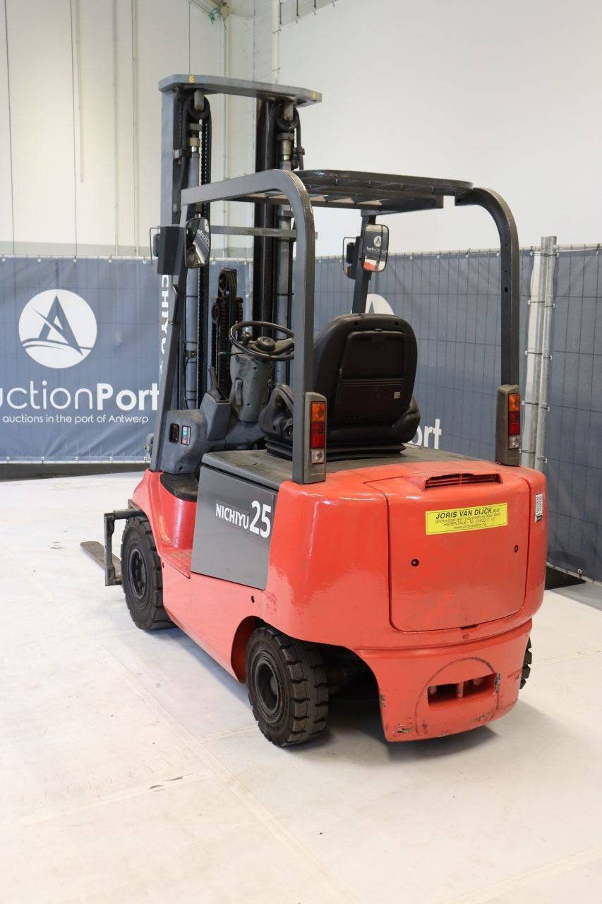Nichiyu FB25PN-75-600MSF Elektrogabelstapler 1350 kg 6,0 m