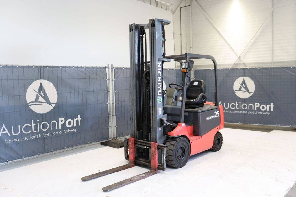 Nichiyu FB25PN-75-600MSF Elektrogabelstapler 1350 kg 6,0 m
