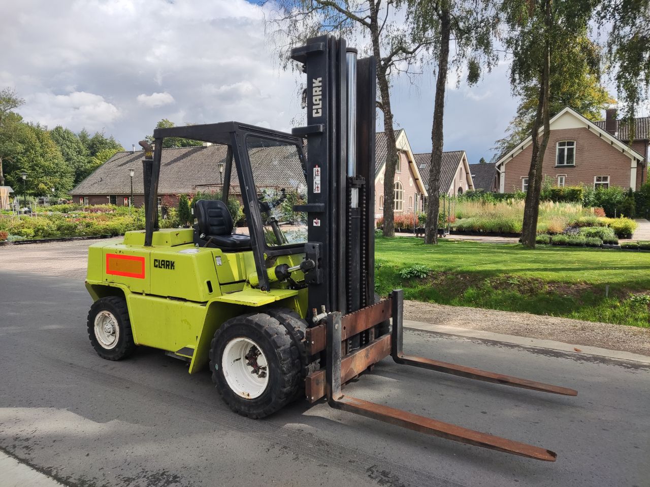 CLARK heftruck (type C500 Y100D, Perkins diesel, 5 ton, etc)