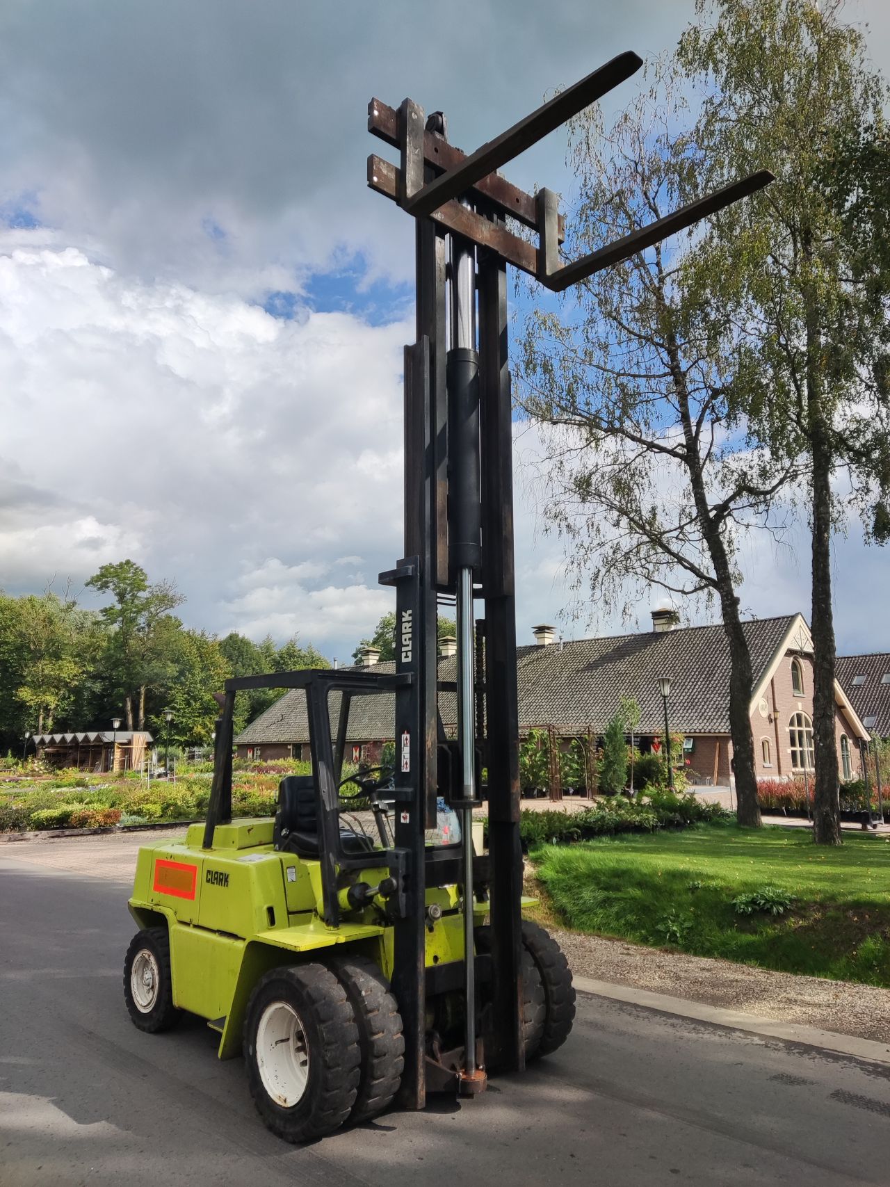 CLARK heftruck (type C500 Y100D, Perkins diesel, 5 ton, etc)