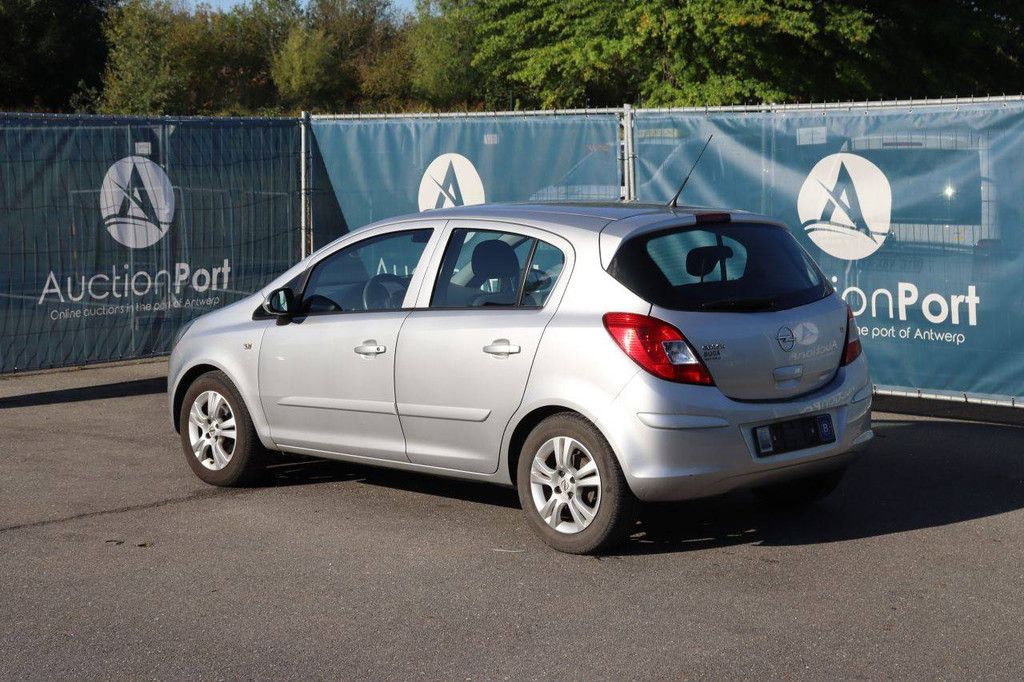 Pkw Opel Corsa Benzin 80 PS 2007 (Margin)