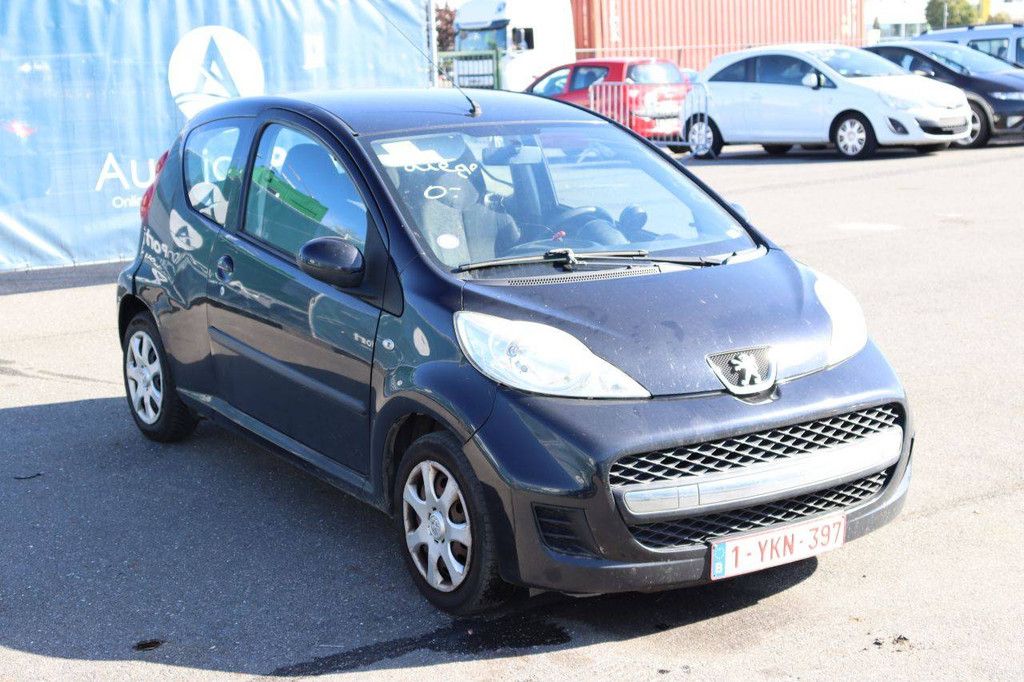Passenger car Peugeot 107 Petrol 68hp 2011 (Margin)