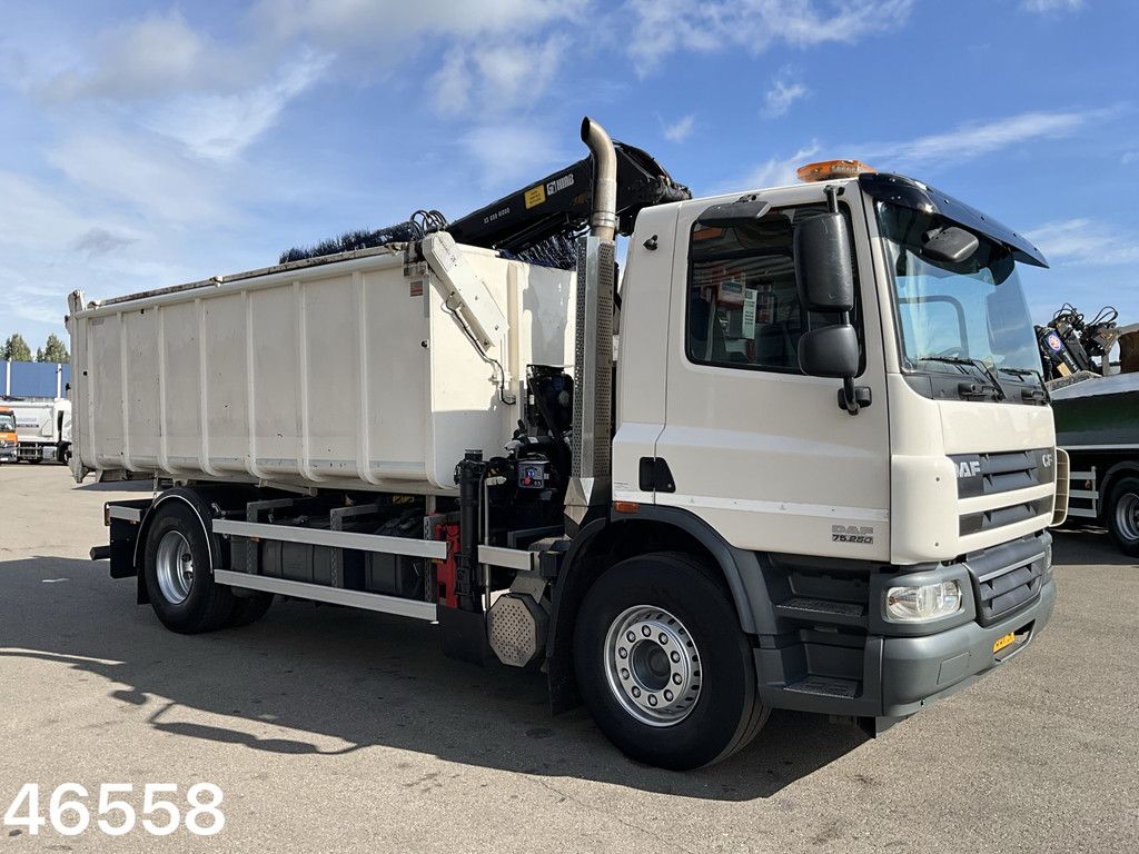 DAF FA 75 CF 250 Hiab 10 Tonmeter laadkraan