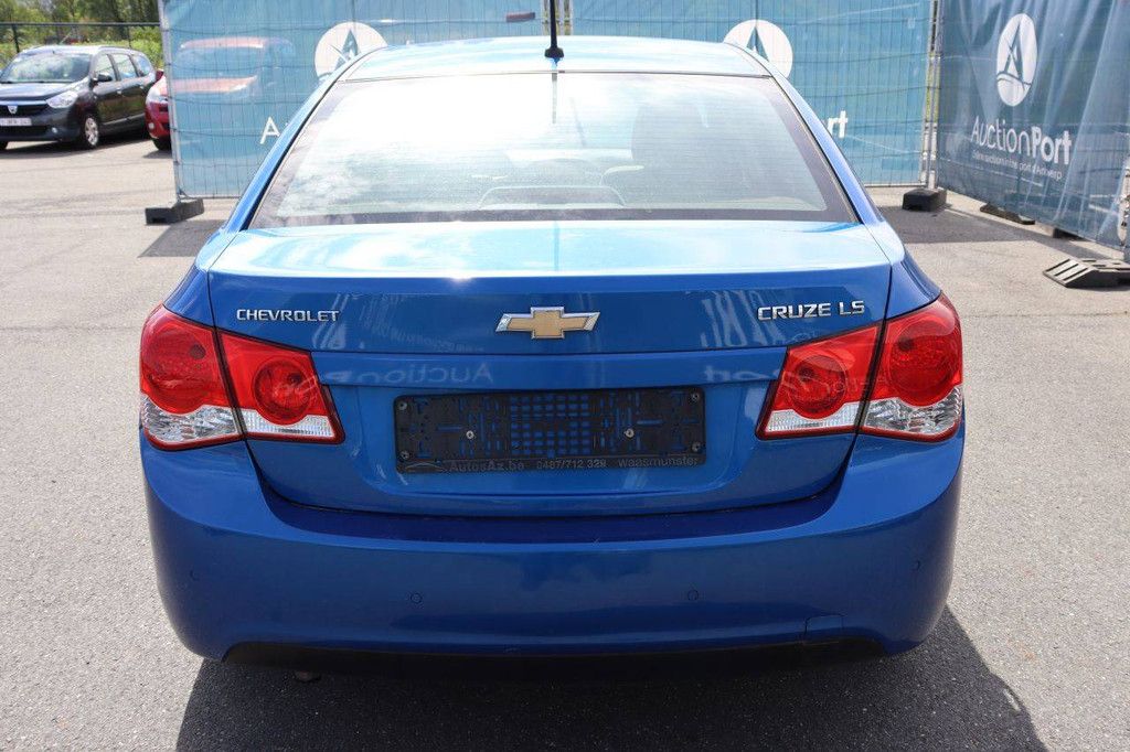 Passenger car Chevrolet Cruze Petrol 124hp 2011 (Margin)