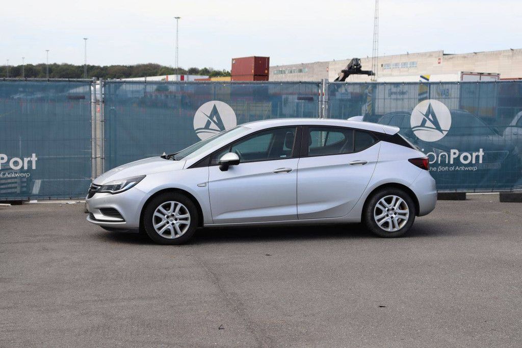 Pkw Opel Astra Benzin 105 PS 2017 (Marge)