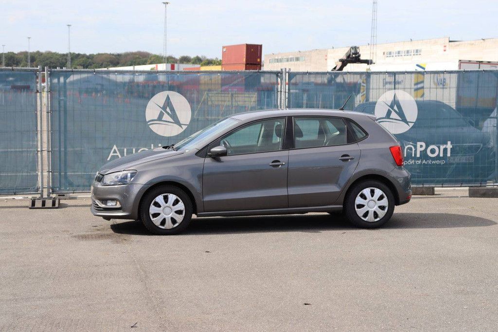 Passenger car Volkswagen Polo Petrol 75hp 2014 (Margin)