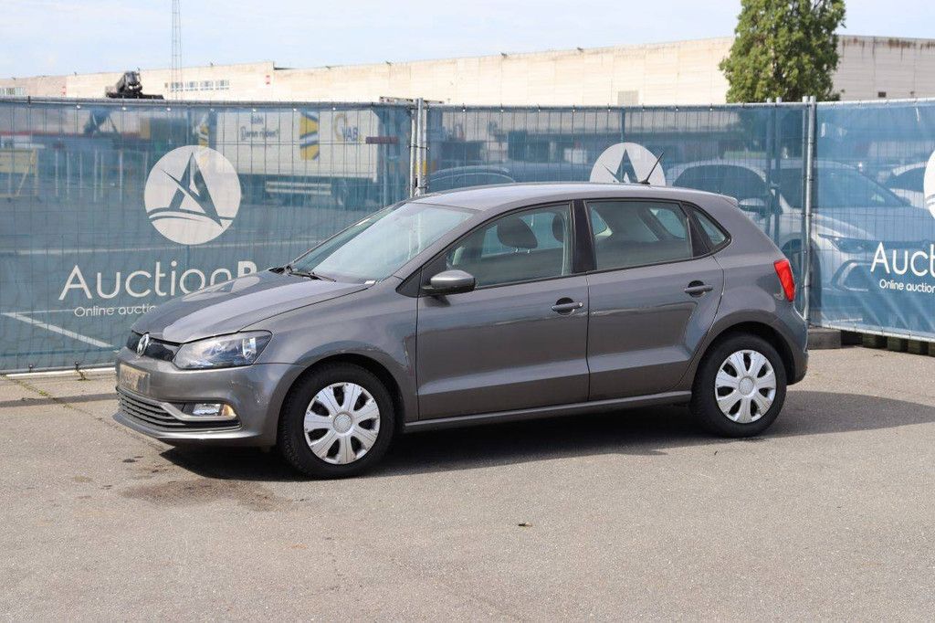 Passenger car Volkswagen Polo Petrol 75hp 2014 (Margin)